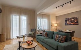 Modern Ilisian Apartment